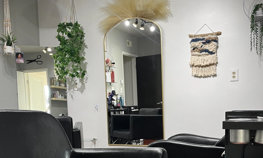 Image 6: Women's Haircut & Style with Deep Conditioning with Optional Balayage