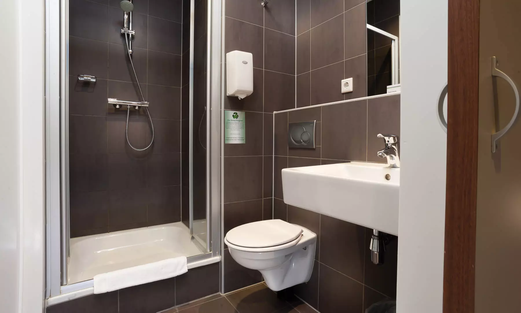 Zaan Inn: twin- of king tweepersoonskamer of family suite met ontbijt