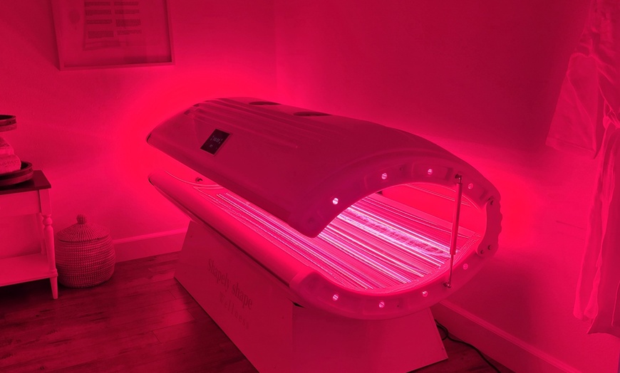 Image 4: Non-Invasive Sculpting with Laser Lippo + Vibration & Infrared Sauna 