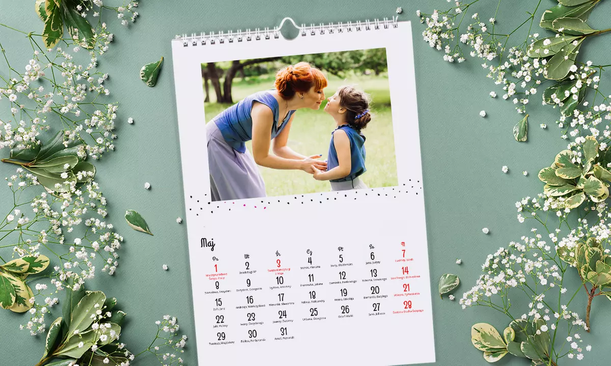 Personalizowane kalendarze biurkowe i ścienne z własnymi zdjęciami