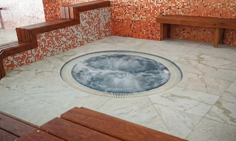 Circuito spa con masaje, cava y opción de cena o desayuno