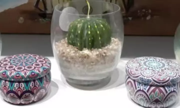 Get the Perfect Candle Pour Experience for 2, 4, or 6 w/ Optional Wine