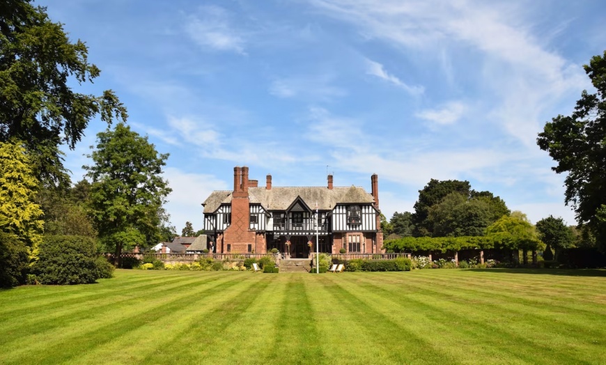 Image 14: Cheshire Countryside: 4* Stay for 2 with Breakfast & Dinner