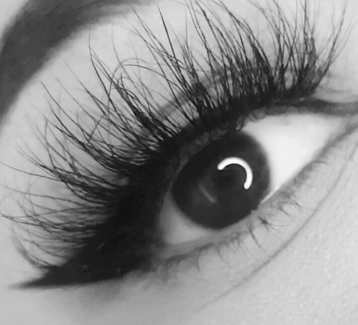 Full Set of Classic, Hybrid, or Volume Lash Extension for One