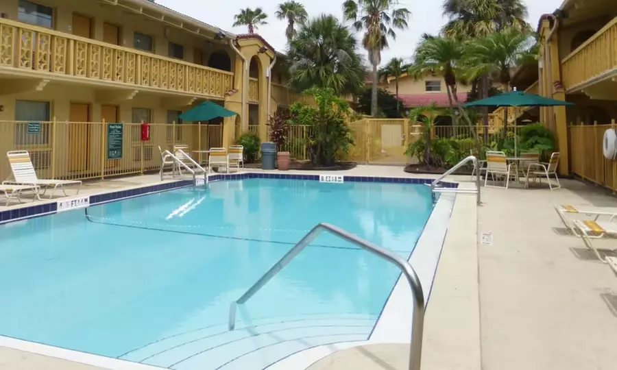 Budget-friendly stay close to top attractions
