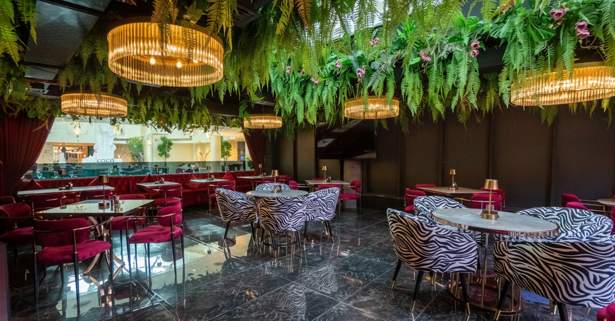 Up To Aed 100, 200, 300 Or 500 To Spend On Food And Beverages Up To Aed 100, 200, 300 Or 500 To Spend On Food And Beverages