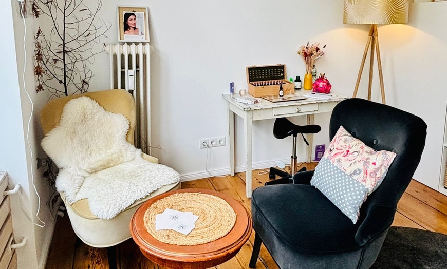 Image 2: Bis zu 54% Rabatt auf den Reiki bei Lavender Lane - Body & Mind