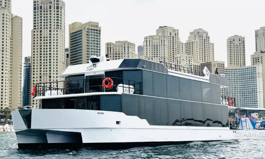 Image 4: Luxury House Boat Sunset Cruise Dubai Marina at Luxury Yachts