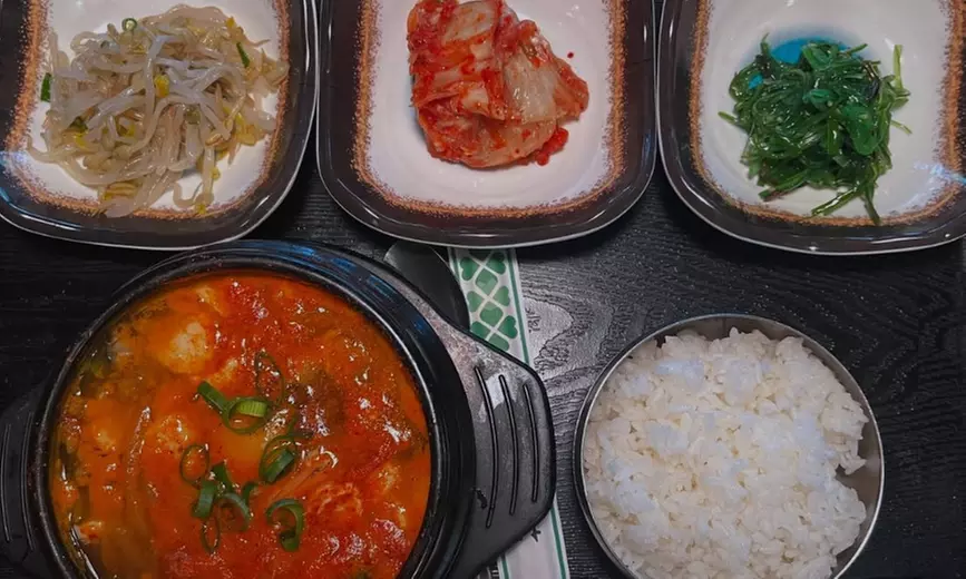 Enjoy Asian Fusion with a $50, $70, or $100 Voucher for Food & Drinks