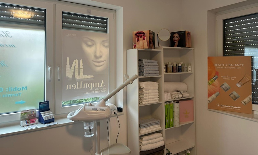 Image 2: Gesichtsbehandlung: Klassisch | Mikrodermabrasion | Microneedling