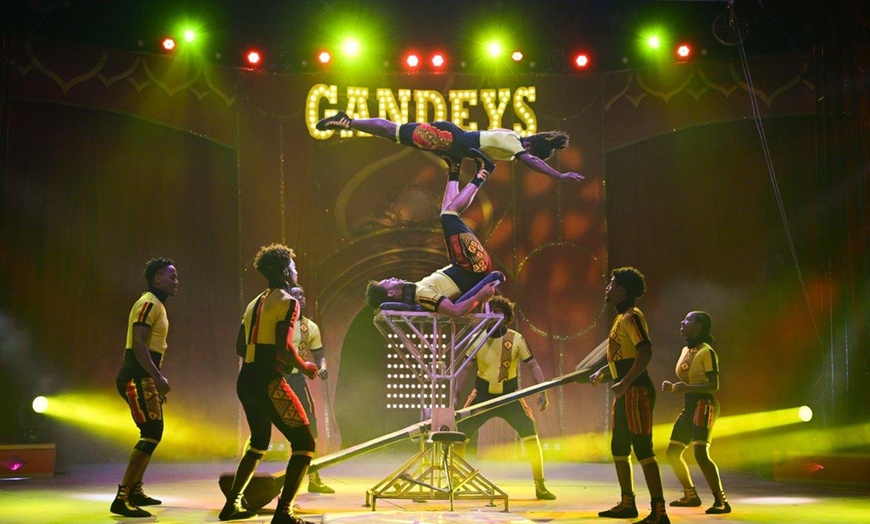 Image 5: Grandstand Ticket with Brochure to Gandeys Circus from Apr 7 to Jun 27