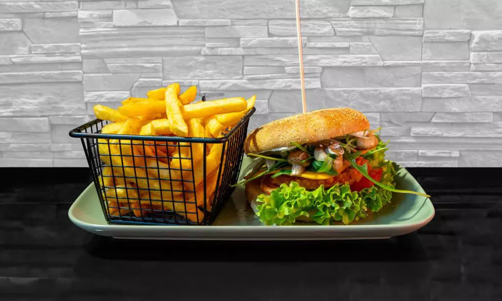 Burger nach Wahl & Pommes für 1, 2 oder 4 Personen