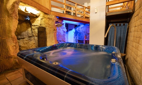 Percorso Spa di 2 ore e Prosecco fino a 6 persone al centro Aqua Spa (sconto fino a 63%)