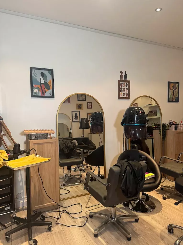 Transform with Deep Moisture, Hydration Steam Treatment or Silk Press