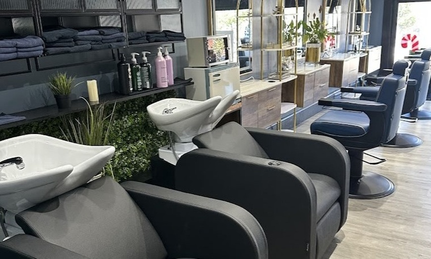 Image 2: Relax with a Men's Hot Olive Oil Mani-Pedi Session! 