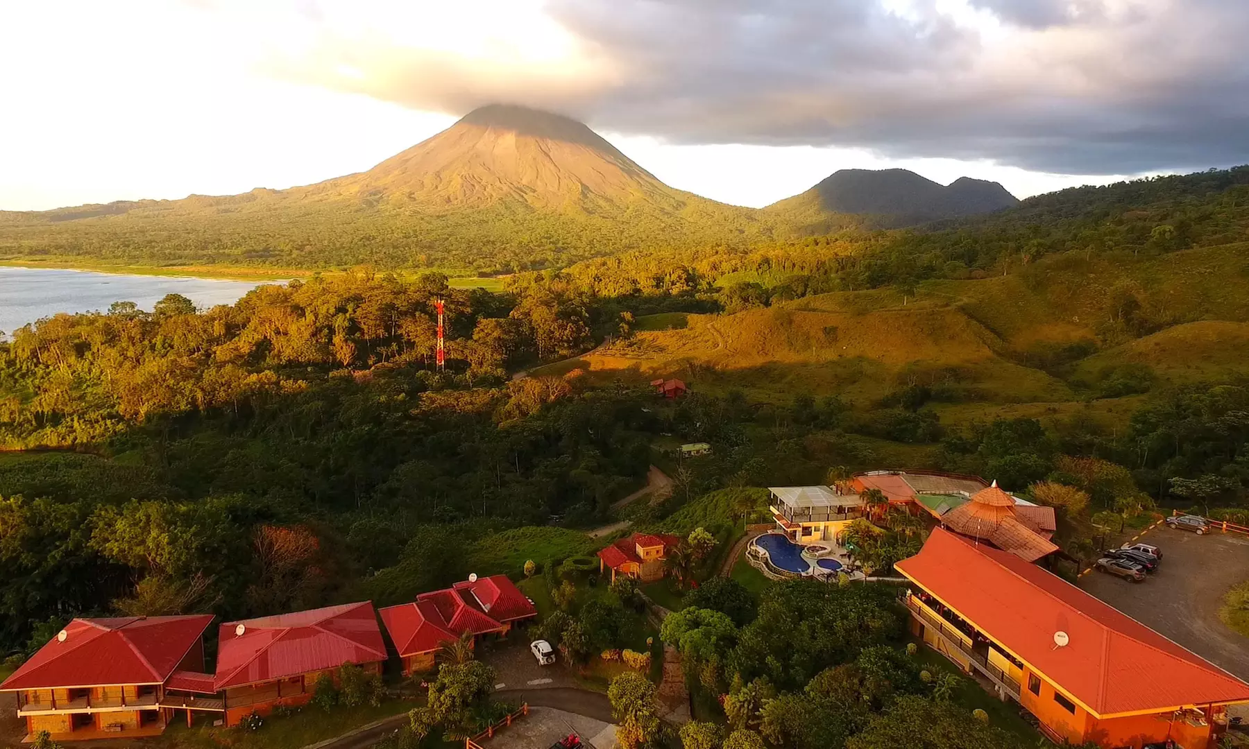 ✈5-Night Costa Rica Volcano & Beach Vacation w/ Air from Travel by Jen