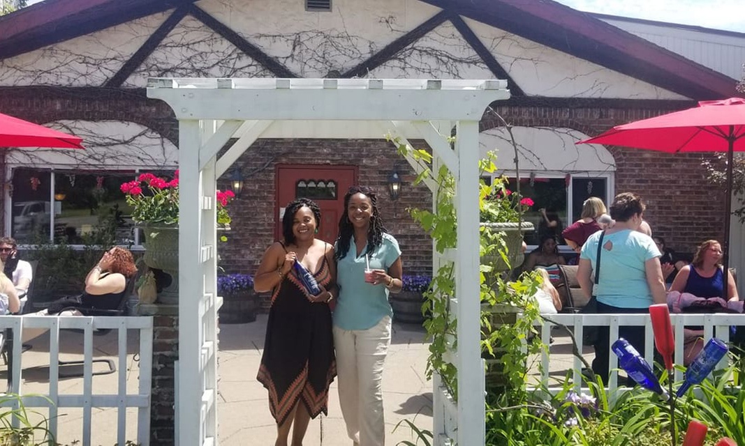 Join the Niagara Falls Wine Tour for Two, Four, Six People