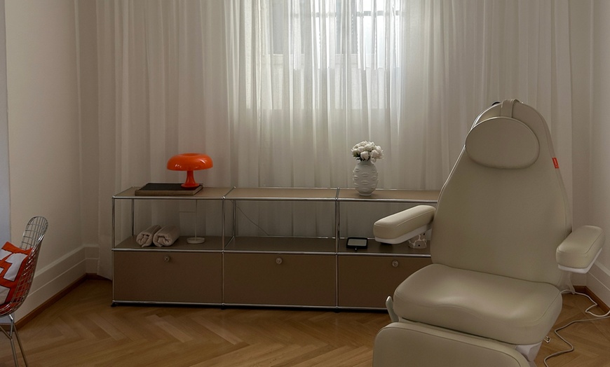 Image 3: Injektionslipolyse im Gesicht oder am Körper für 1 Person