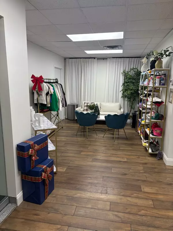 Perfect Eyebrows and Eye Lashes with Lift, Tint and Shape Sessions