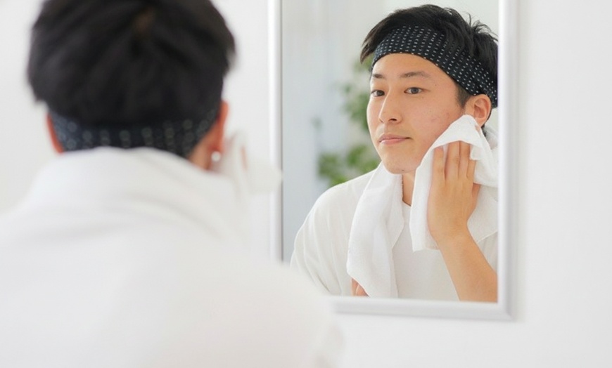 Image 1: Learn Professional Beauty Techniques with Online Courses