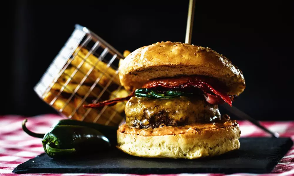 JOHN REED’S Burger Burn für 1 oder 2 Personen