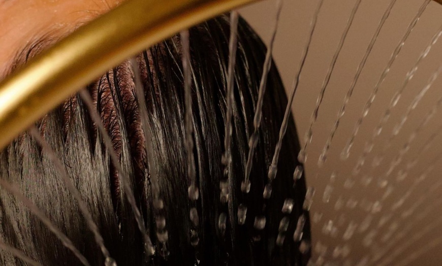 Image 3: Unwind with One 60 or 90 Minute Head Spa