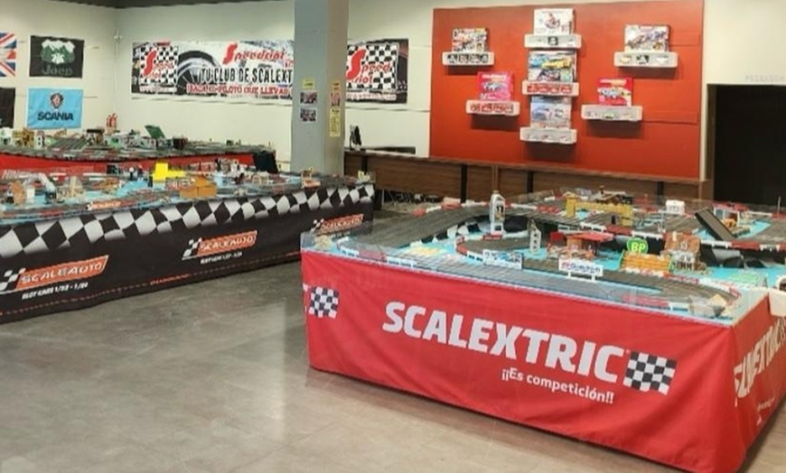 Image 13: Carrera de slot de hasta 60 minutos: elige Quick Race o GP Experience