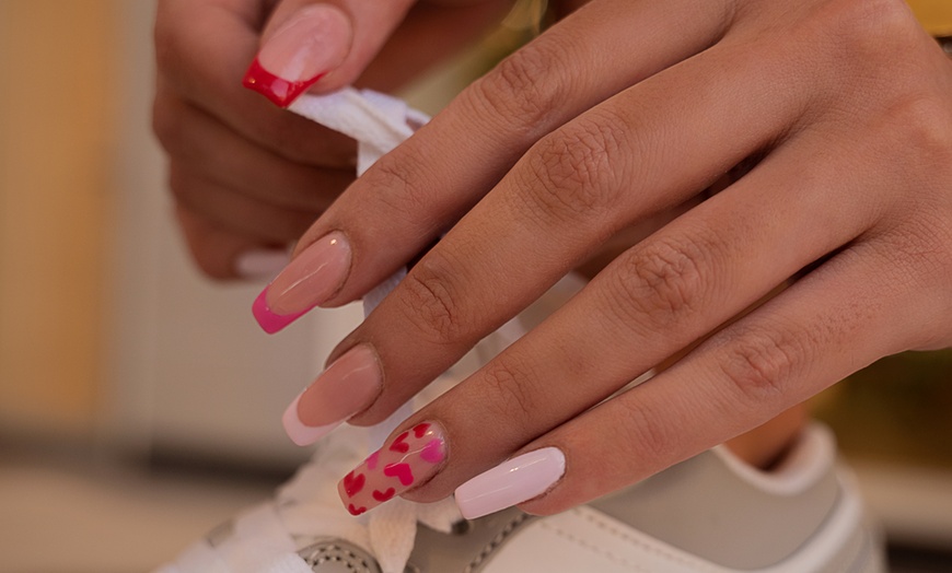 Image 3: Classic & Gel Manicure-Pedicure Packages with Foot Spa Options