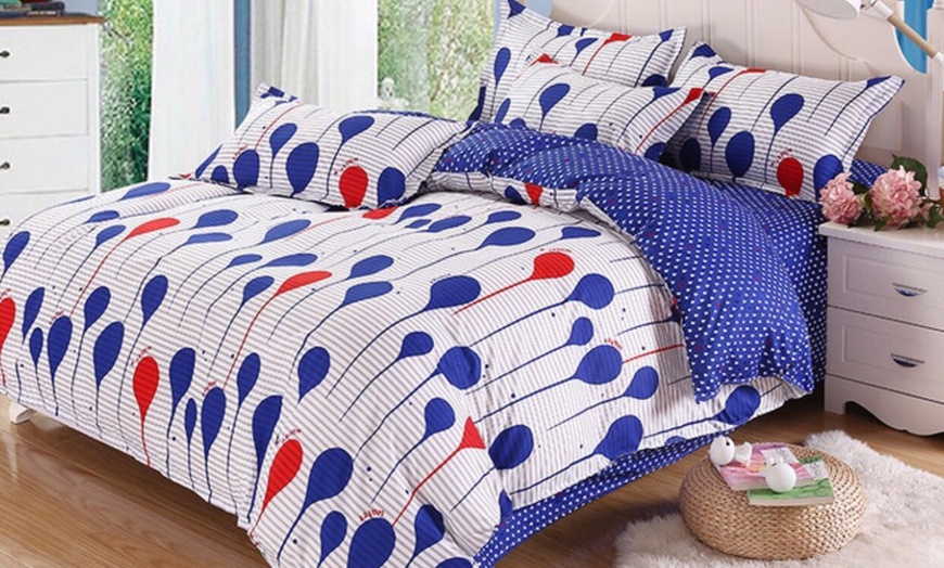 Image 6: Six-Piece Fashionable Duvet Sets