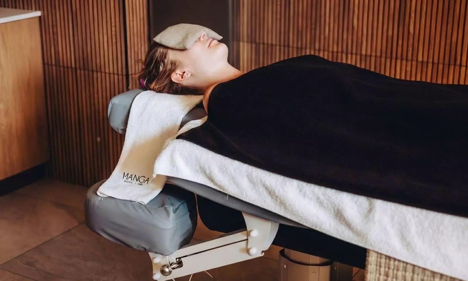 Dzień pełen spokoju: Całodniowe saunowanie i wybrany masaż