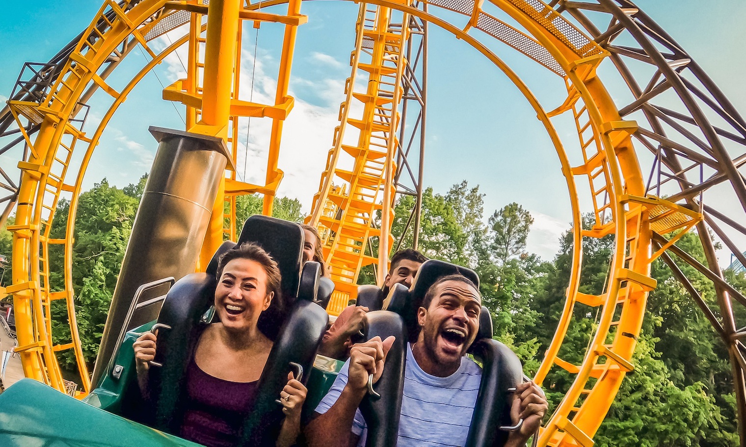 END OF SUMMER SALE!  Busch Gardens Williamsburg & Water Country USA 