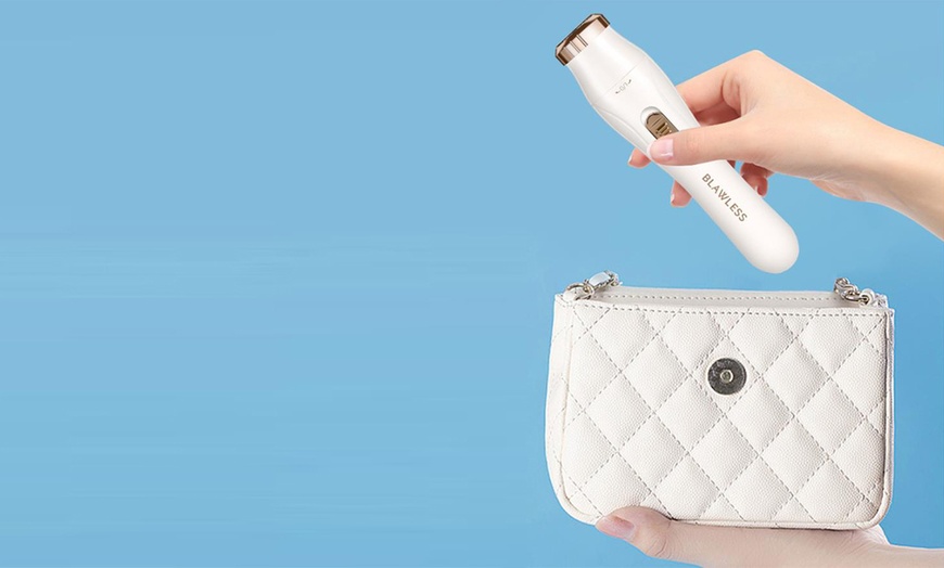 Image 7: 3-in-1 Bikini Electric Trimmer