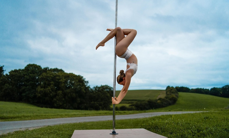 Image 2: Poledance-Schnupperkarte oder 3er- bis 10er-Karte für 1 Person