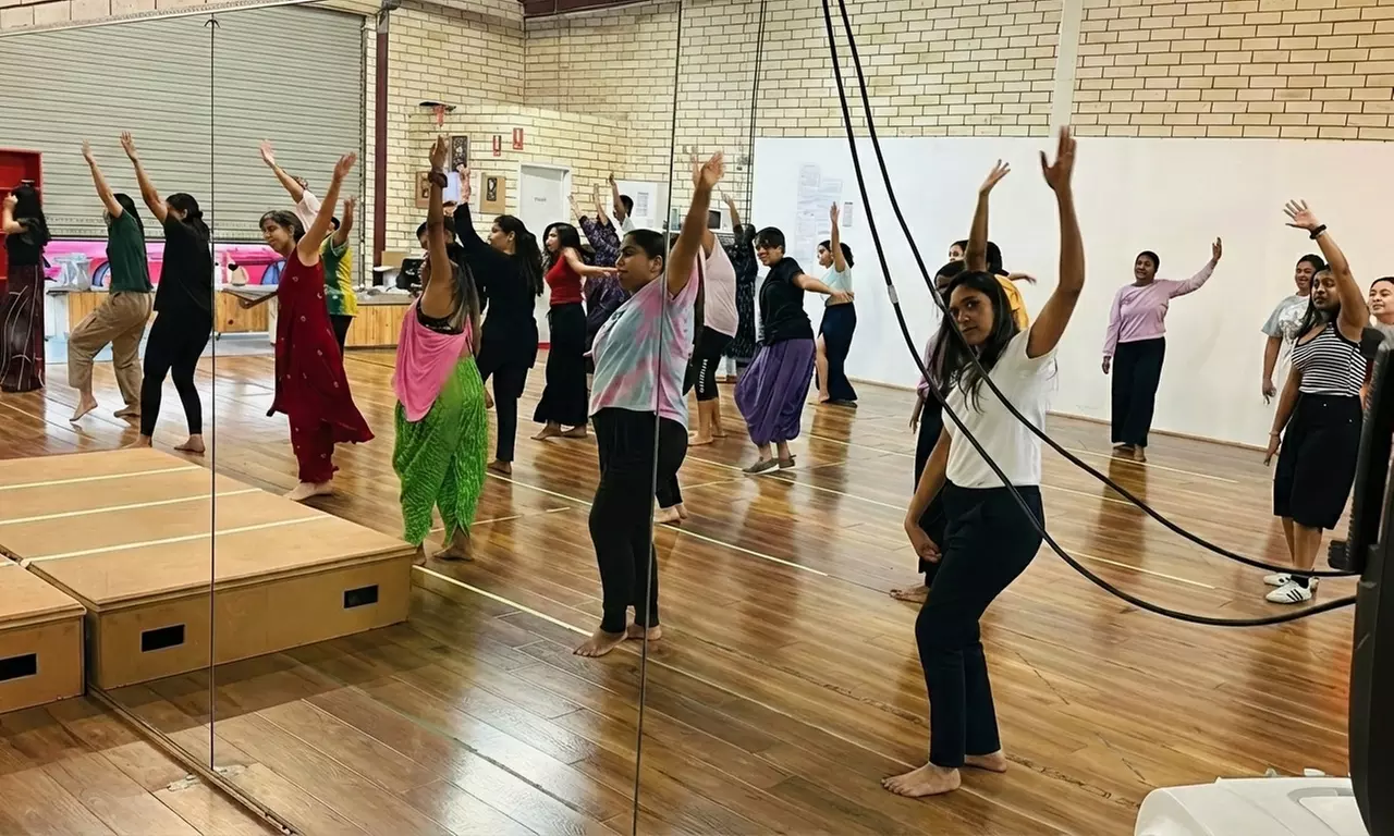 High-Energy Bollywood Dance Classes: Cultural Workout & Fun Fitness