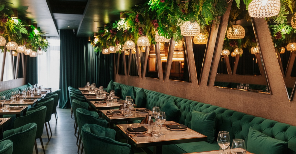 Up To Aed 100, 200, 300 Or 500 To Spend On Food And Beverages Up To Aed 100, 200, 300 Or 500 To Spend On Food And Beverages