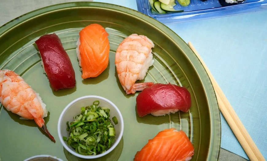 Image 2: Uber Eats: Get £10 Off Your First Order Over £25