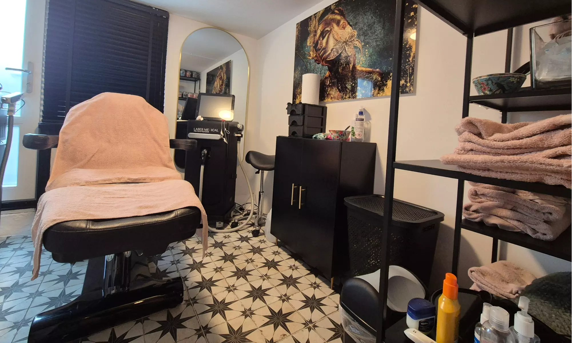 Tanden bleken bij House of Maus Rotterdam 5 x 15 minuten