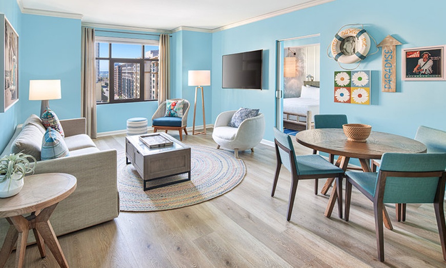 Image 11: 4-Star Stay With Rooftop Pool in San Diego's Lively Gaslamp Quarter
