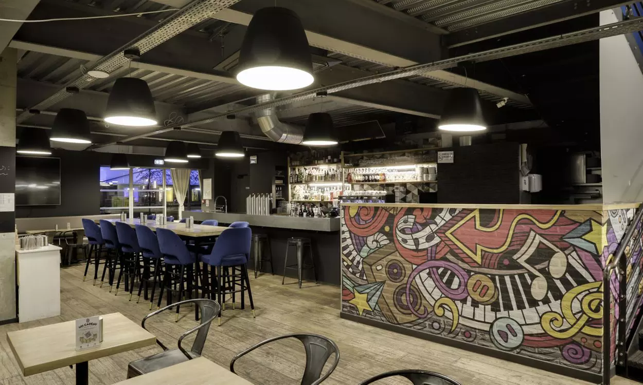 Menu classique avec entrée, plat et dessert au choix au Mélice