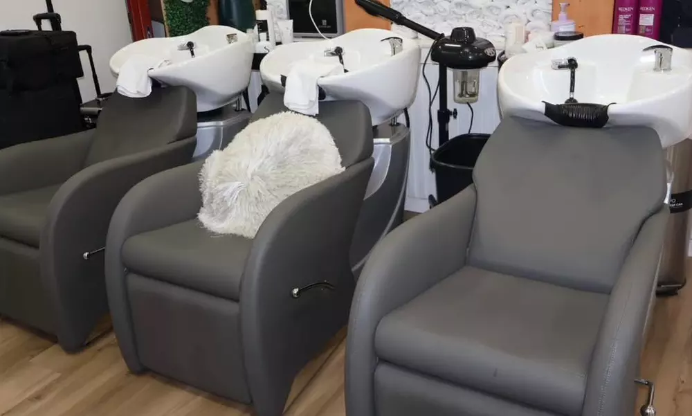 Transform Your Look with a Haircut and Style