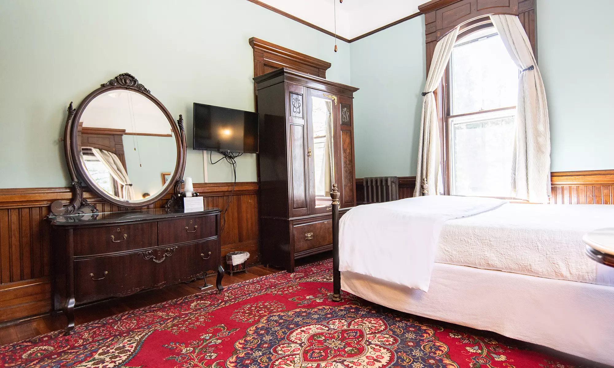 Member Pricing: Historic B&B With Victorian Charm