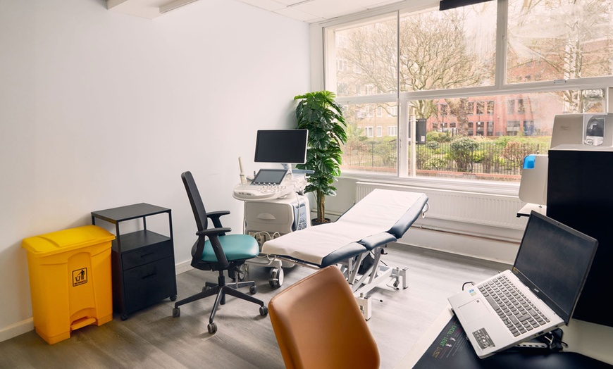 Image 5: Glow w/ 1, 2, 3 or 6 Session of PRP Hair, Face or Skin Revitalisation 