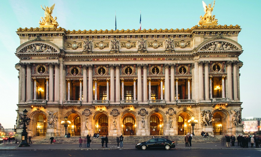 Image 11: Near Paris: double room with breakfast