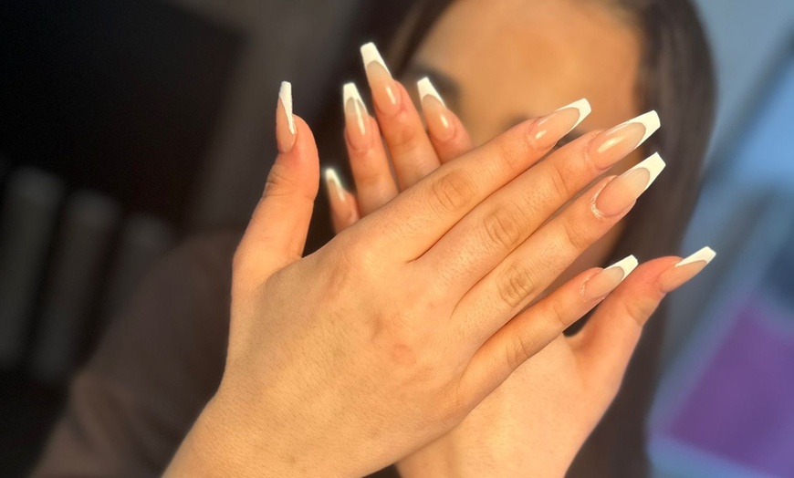 Image 13: Klaar voor een frisse coupe? Ga voor een kappersbehandeling naar keuze