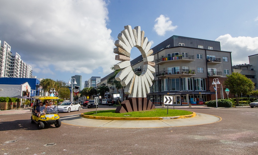 Image 4: Golf Cart Tours St. Petersburg – Explore The Sunshine City