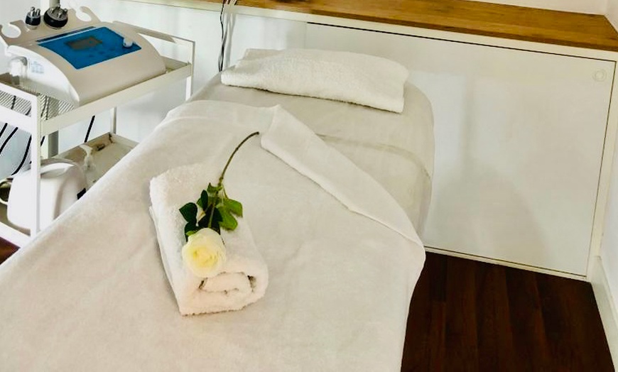 Image 9: Limpieza facial o tratamiento oro en Yolanda Jiménez Estética Integral