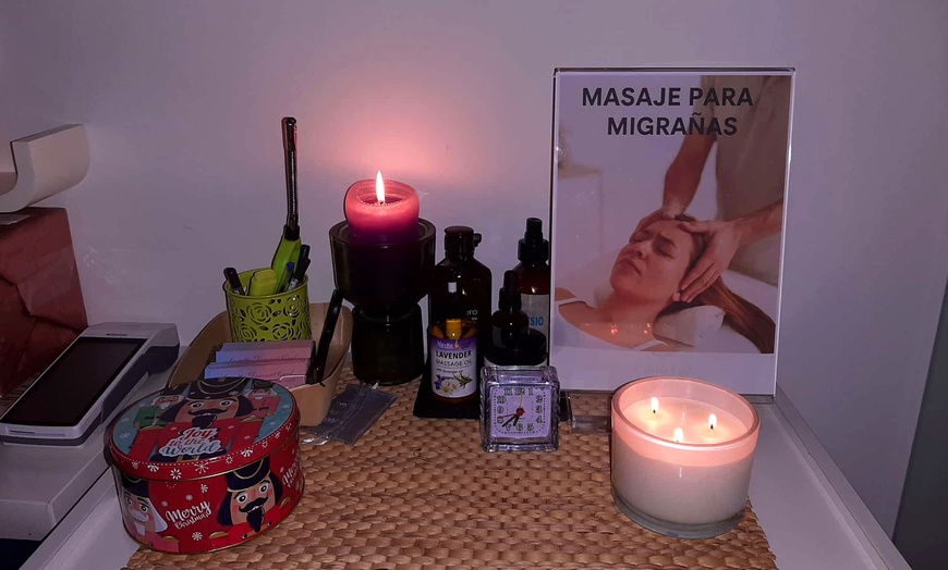 Image 12: Masajes de 30, 45, 60 o 70 minutos con rituales y aceites esenciales