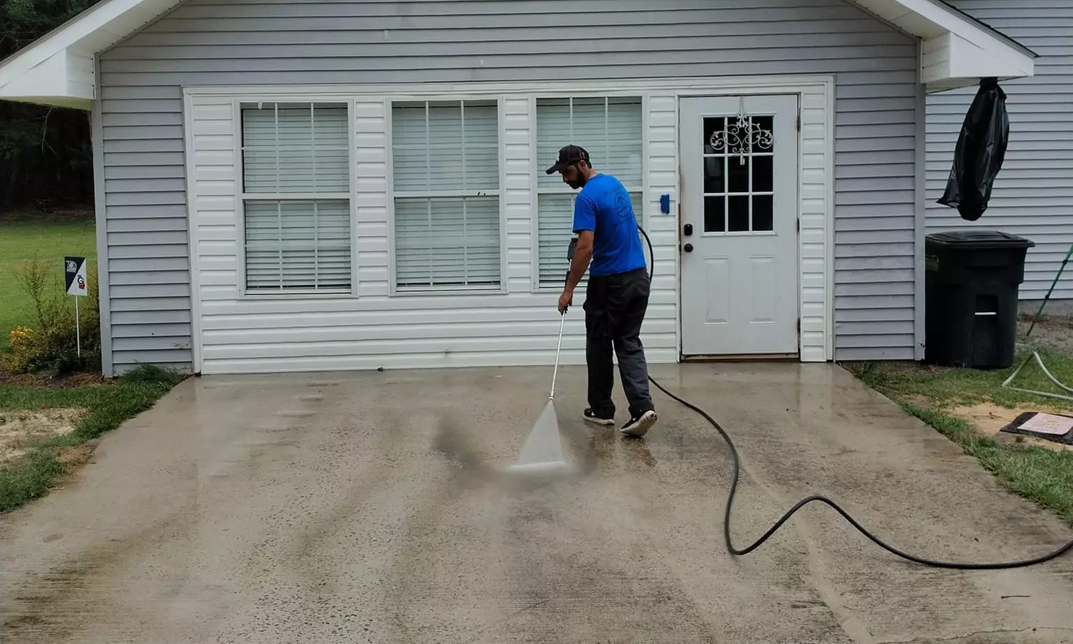 Softwash Average or Large Homes, Exterior Driveway, or Power Washing