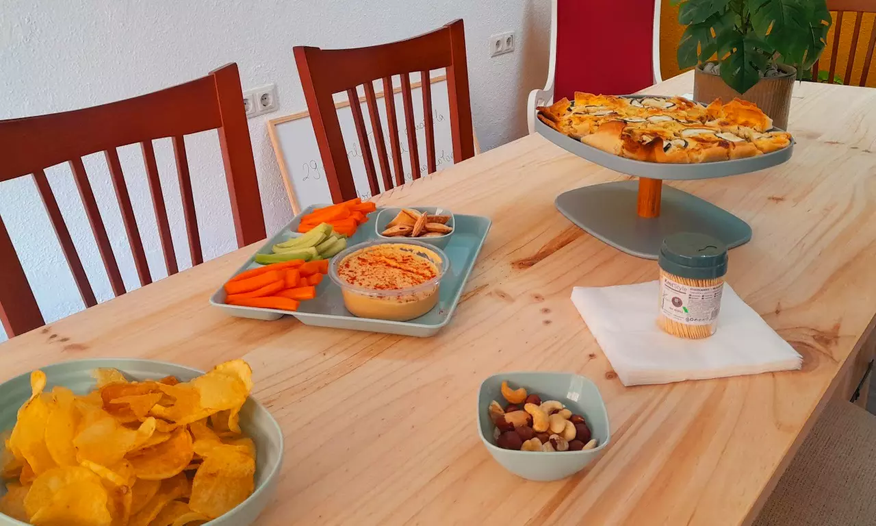 Taller de acuarela de 2h con picoteo para 1, 2 o 4 personas