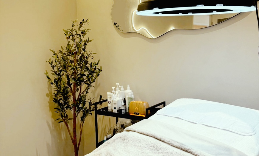 Image 2: Relax with a 30-, 60-, or 90- Minute Pamper Package